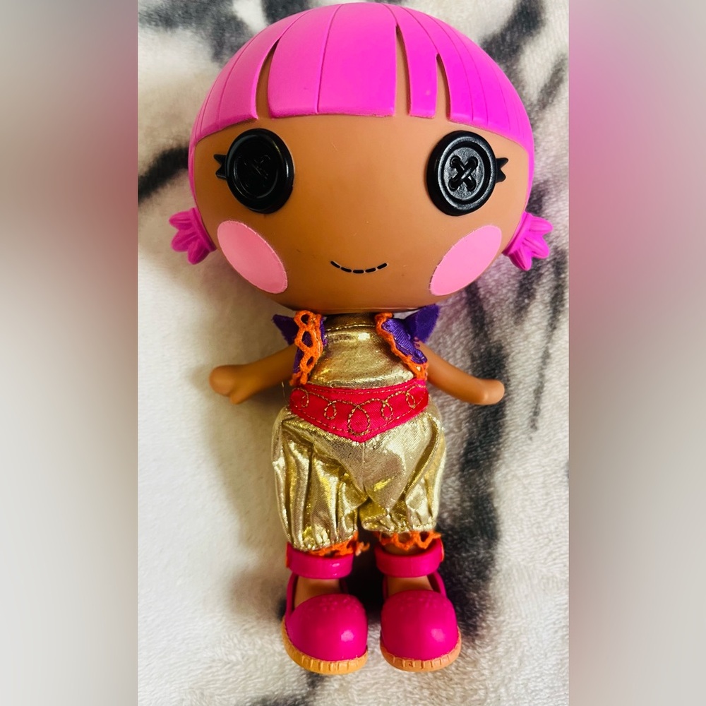 2011 Lalaloopsy Littles Pita Mirage Doll 7” Doll with an Arabian Inspired Outfit